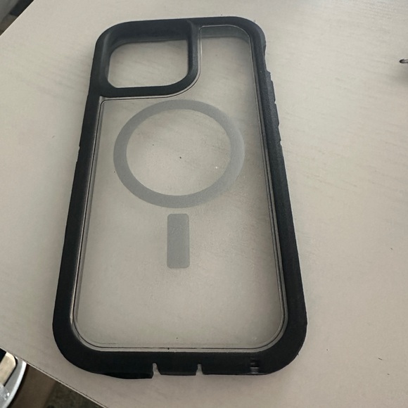 OtterBox Defender Series XT Pro Case with MagSafe for iPhone 14 Pro